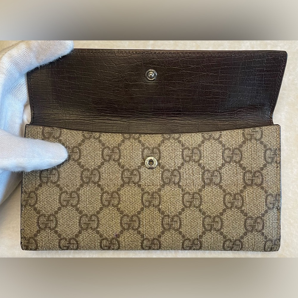 Gucci Authentic Vintage Tan and Brown Monogram PVC Wallet - Picture 12 of 17